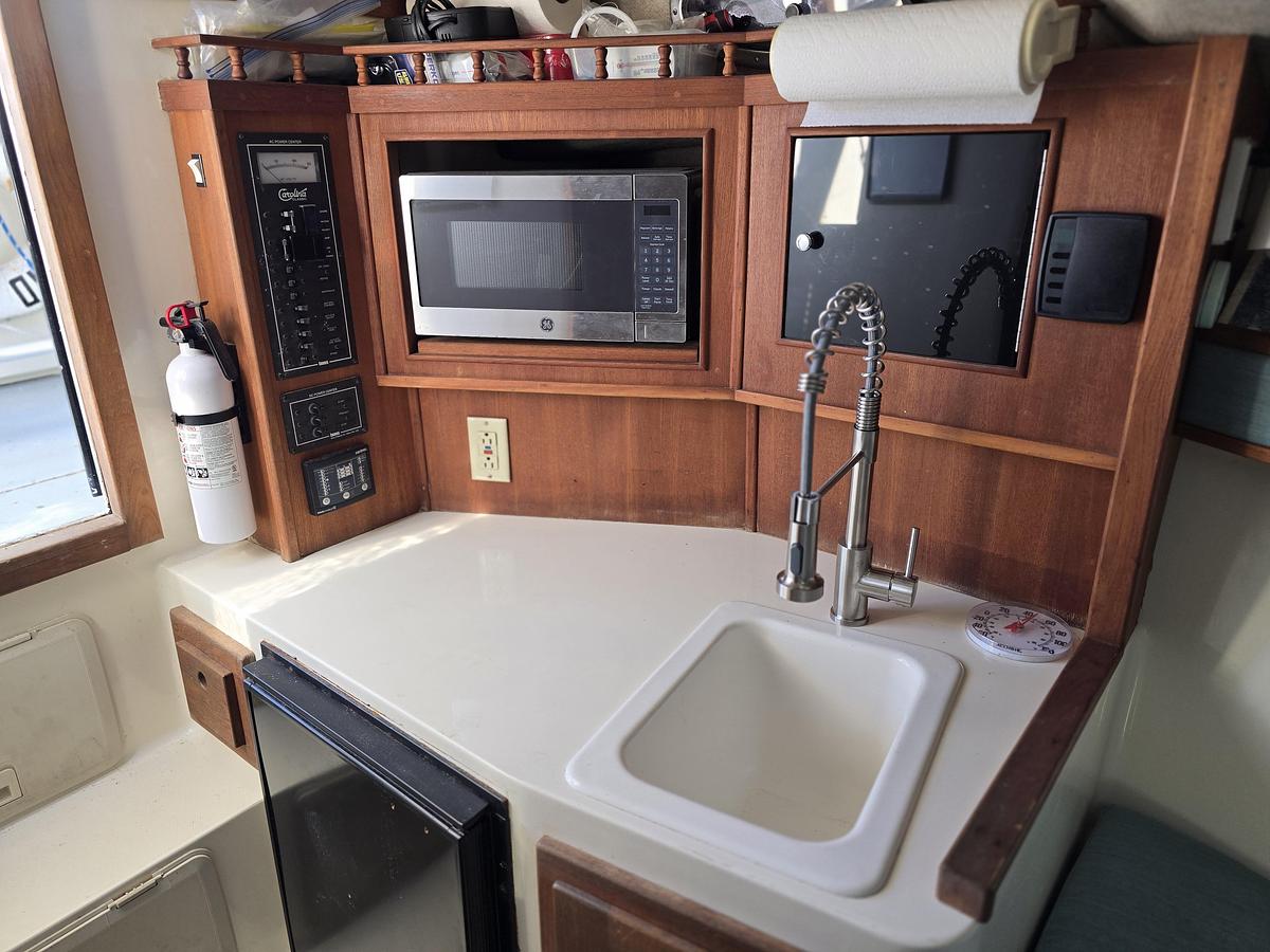 Used 2002 Carolina Classic 28 Express | 28ft