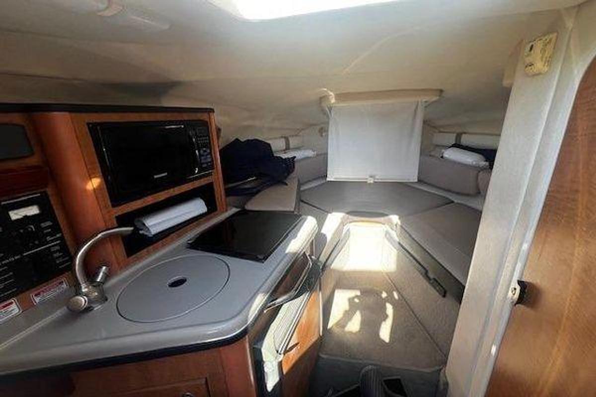 Used 2006 Sea Ray 240 Sundancer | 24ft
