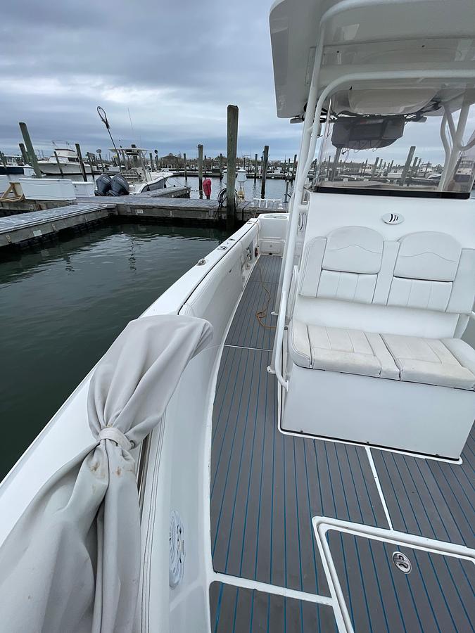 Used 2017 Clearwater 2508 Center Console | 26ft