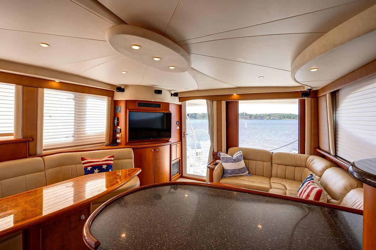 Used 2006 Silverton 50 Convertible | 50ft