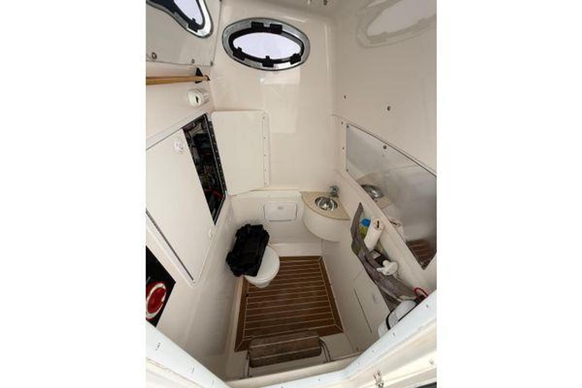 Used 2015 Regulator 28 Forward Seating | 28ft