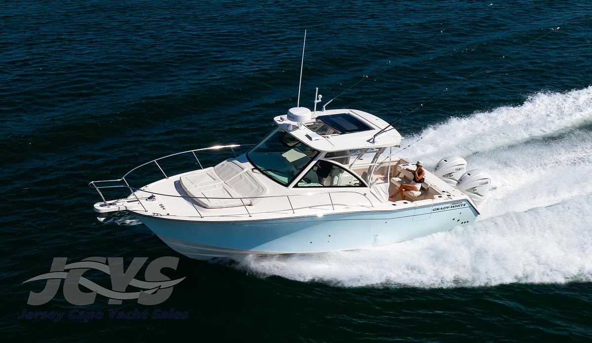 Used 2022 33' Grady-White 330 Express | 33ft