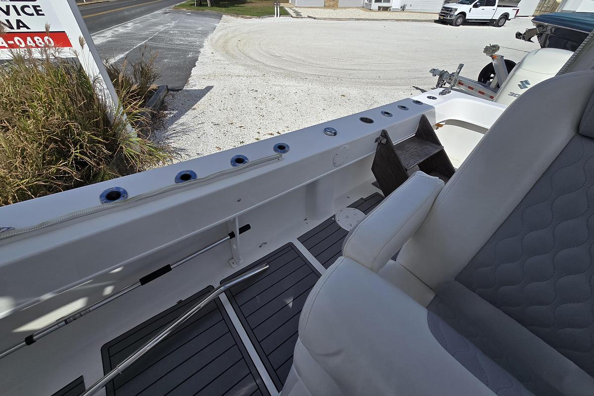 Used 2021 Twin Vee 310 CC | 31ft