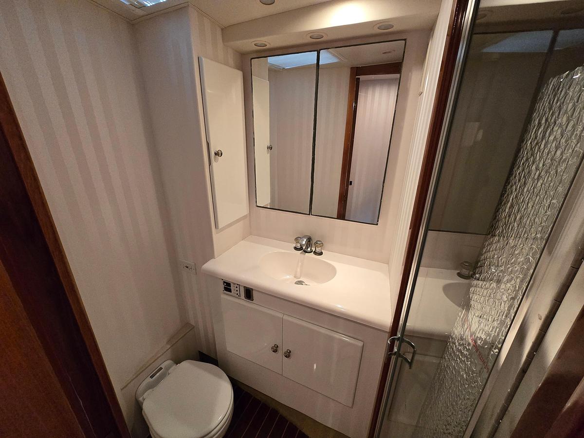 Used 2000 Post 47 Convertible Post Yachts | 47ft