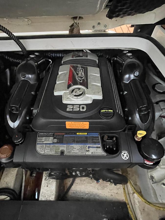 Used 2018 Chaparral 310 Signature | 31ft