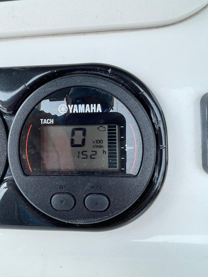 Used 2004 Century 3200 Center Console | 32ft