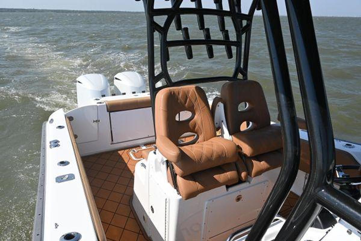 Used 2021 32' Cape Horn 32T | 32ft