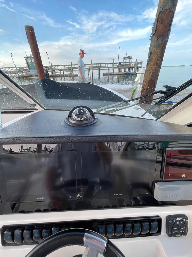 Used 2021 Sailfish 276 DC | 28ft