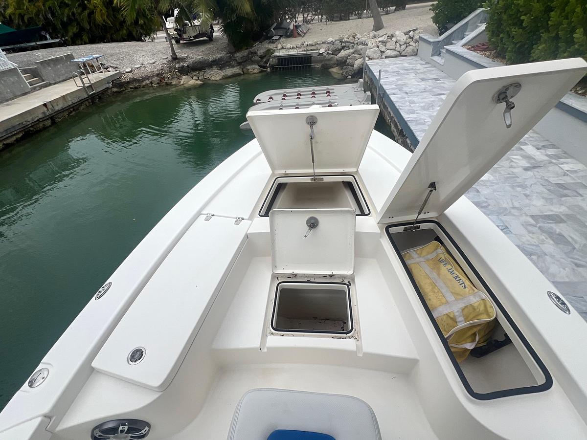 Used 2014 Pathfinder 2300 HPS | 23ft