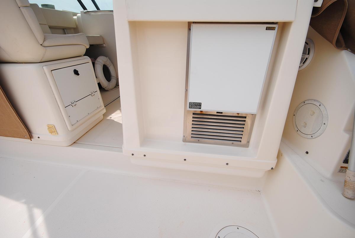 Used 1996 Tiara Yachts 3100 Open | 31ft