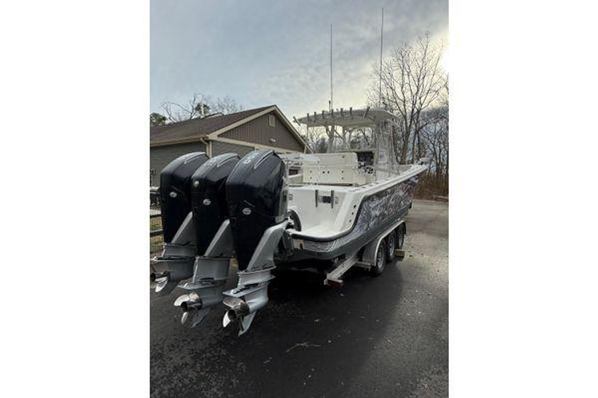 Used 2006 SeaVee 340B Center Console | 34ft