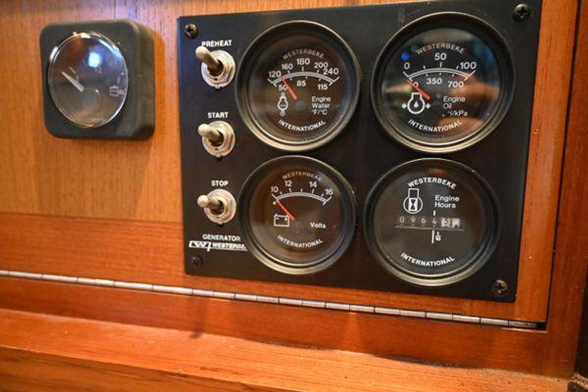 Used 2001 Cabo 35 Express | 35ft