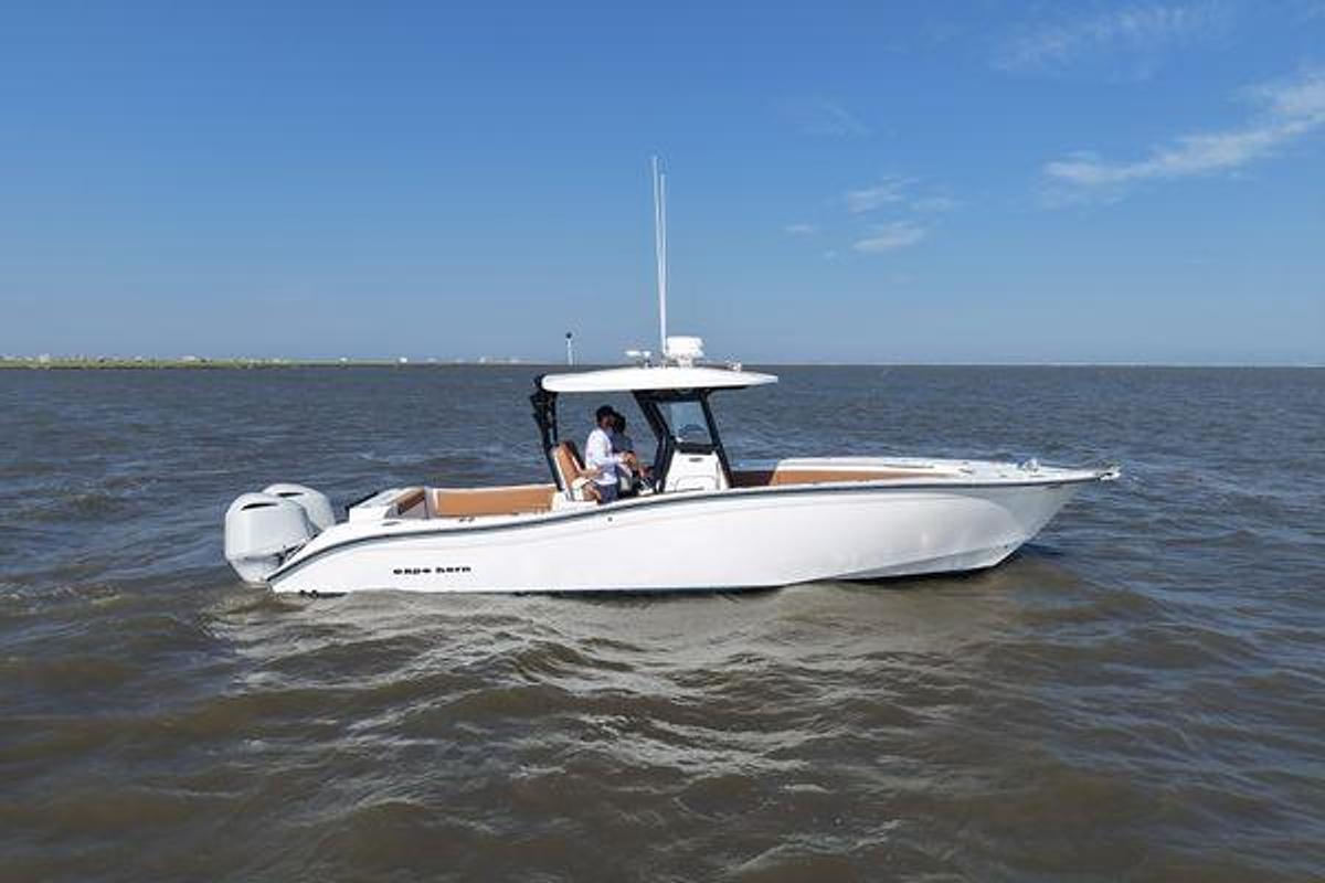 Used 2021 32' Cape Horn 32T | 32ft