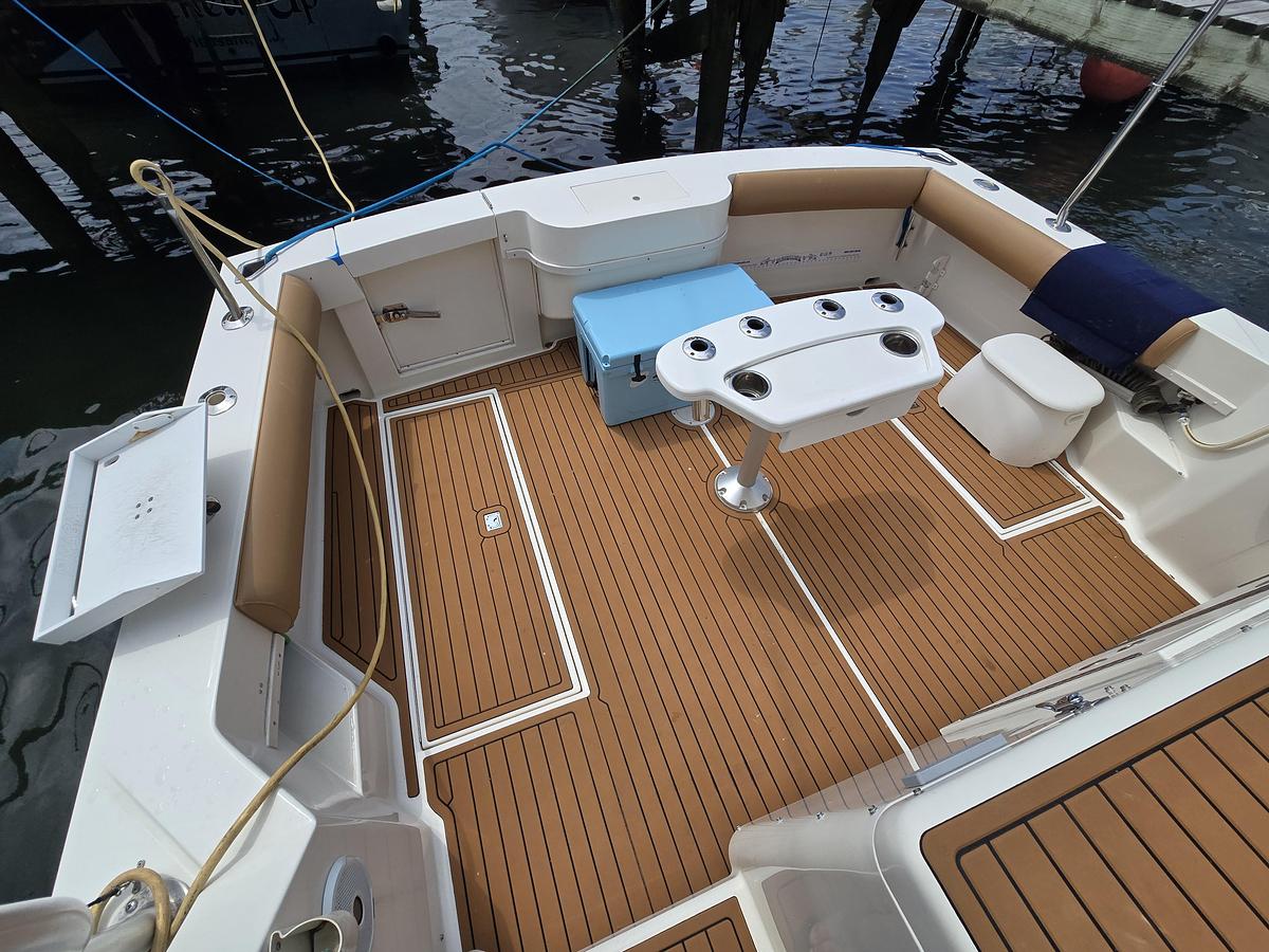 Used 2005 35' Carolina Classic Express | 35ft