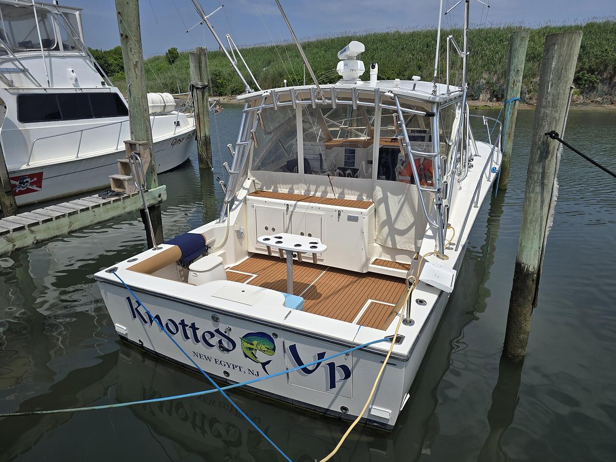 Used 2005 35' Carolina Classic Express | 35ft