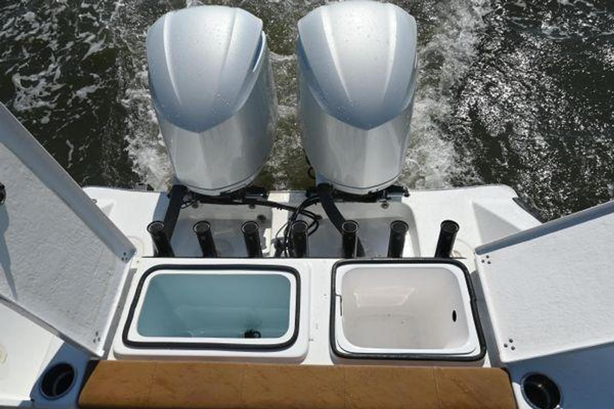 Used 2021 32' Cape Horn 32T | 32ft