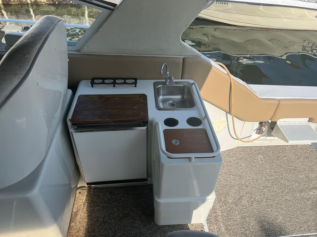 Used 1990 Trojan 11 Meter Express | 38ft