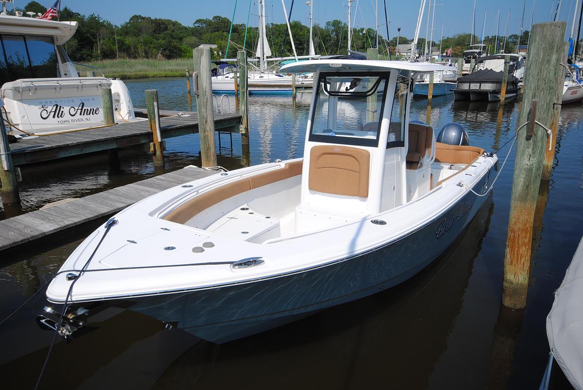 Used 2022 Sea Hunt Ultra 265 SE | 26ft