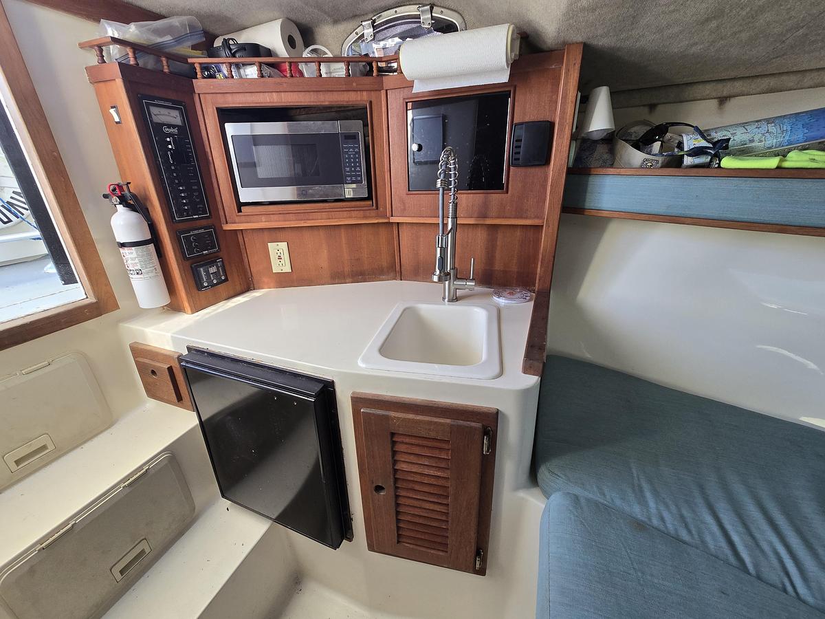 Used 2002 Carolina Classic 28 Express | 28ft