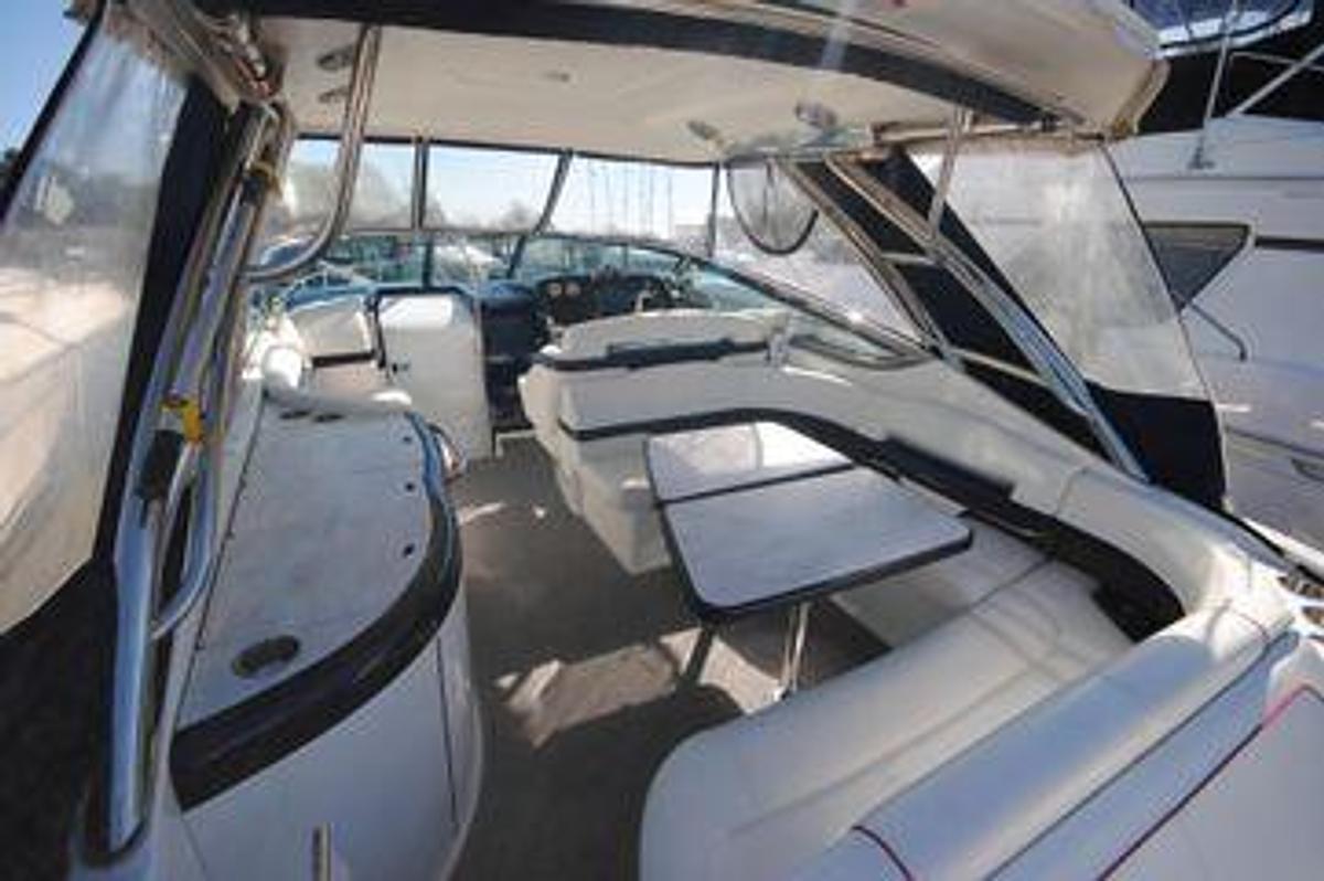 Used 2017 Formula 370 Super Sport } 37ft