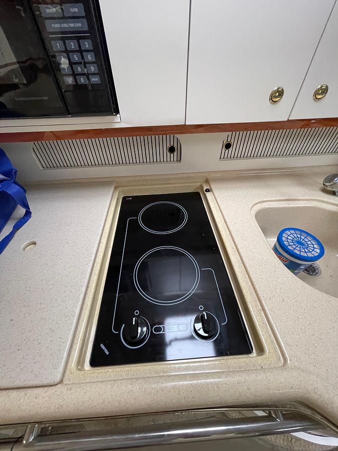 Used 2001 Sea Ray 310 Sundancer | 31ft