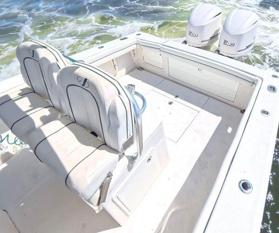 Used 2014 Jupiter 30 FS | 30ft