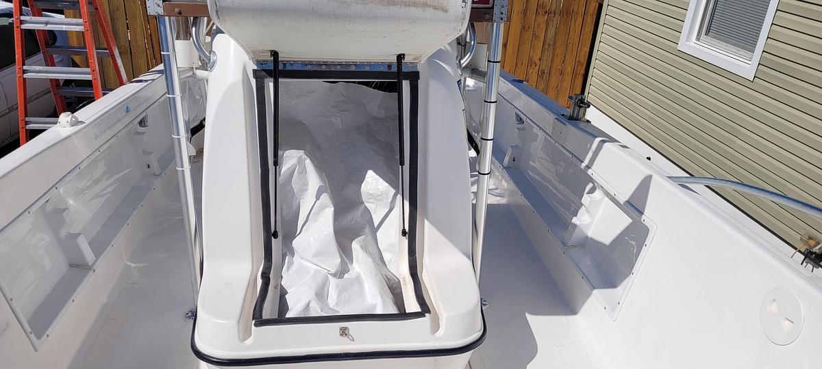 Used 2001 Angler 22 Center Console | 22ft