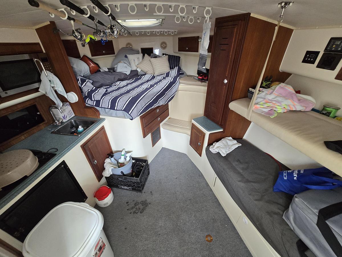 Used 2005 35' Carolina Classic Express | 35ft