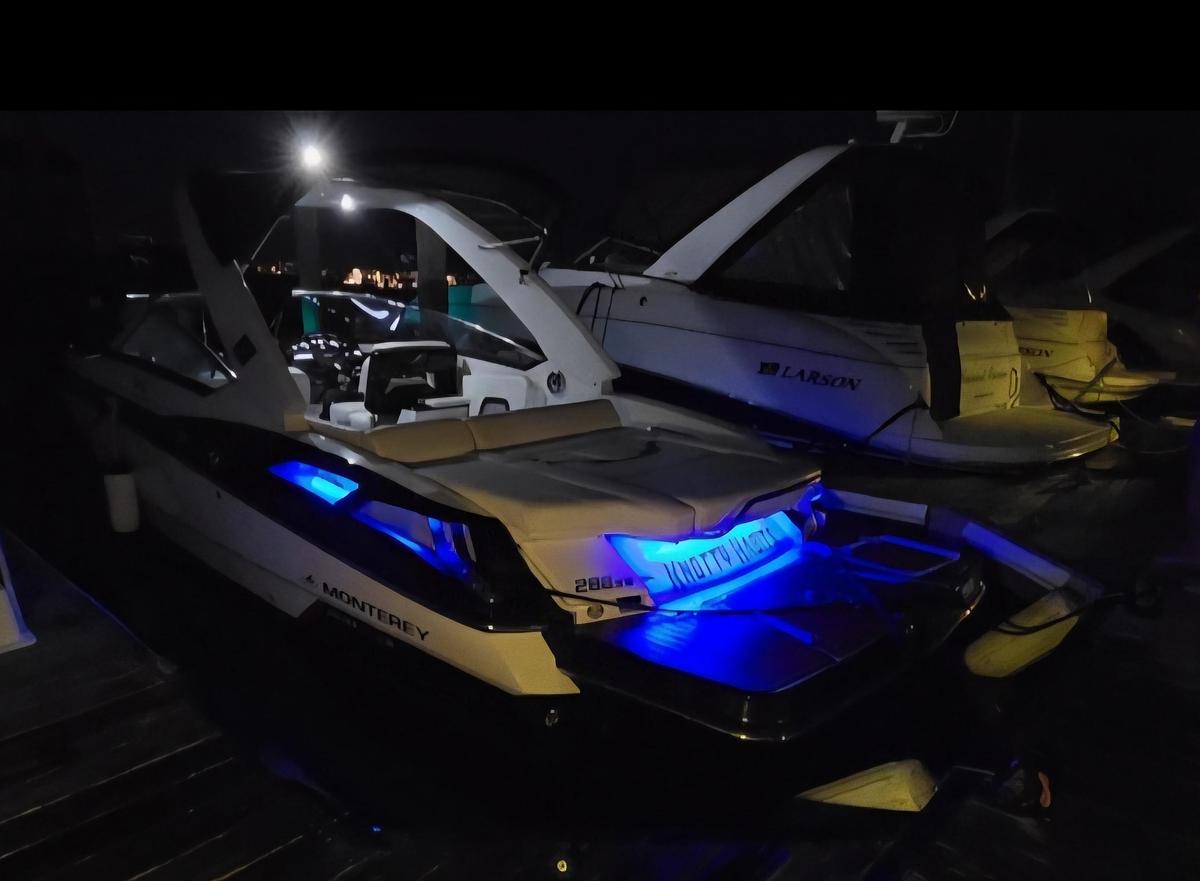 Used 2014 288 Monterey SS | 28ft