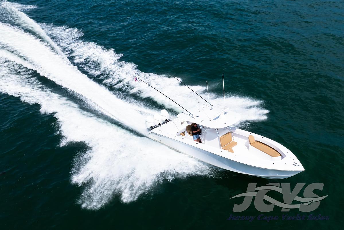 2025 Bahama 37 Super Center Console - 37ft - In Stock