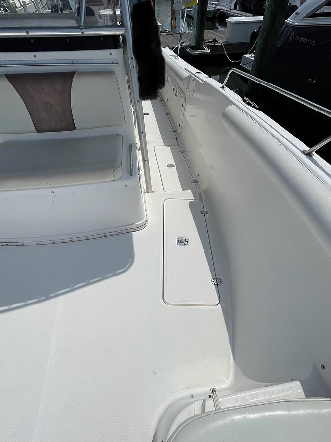 Used 2004 Century 3200 Center Console | 32ft