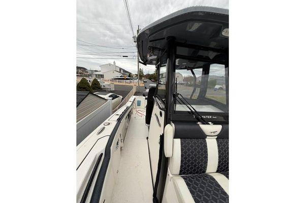 Used 2023 Tidewater 282 CC Adventure Bluewater | 28ft