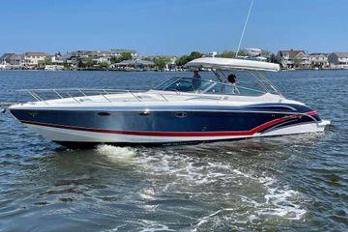 Used 2017 Formula 370 Super Sport } 37ft