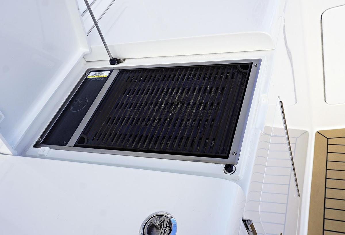 Used 2022 Henriques 42EXHT | 42ft