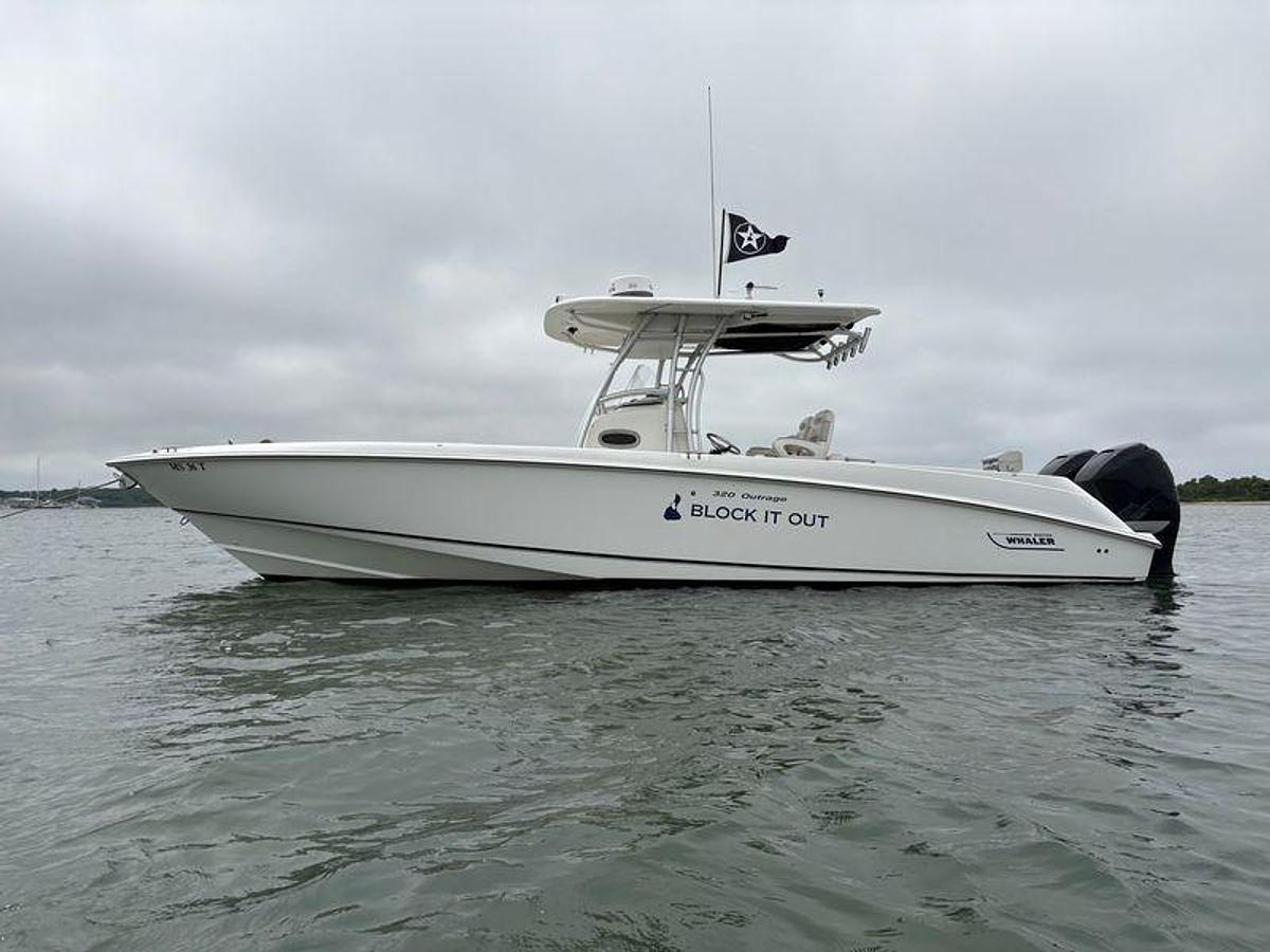 Used 2005 Boston Whaler 320 Outrage | 32ft