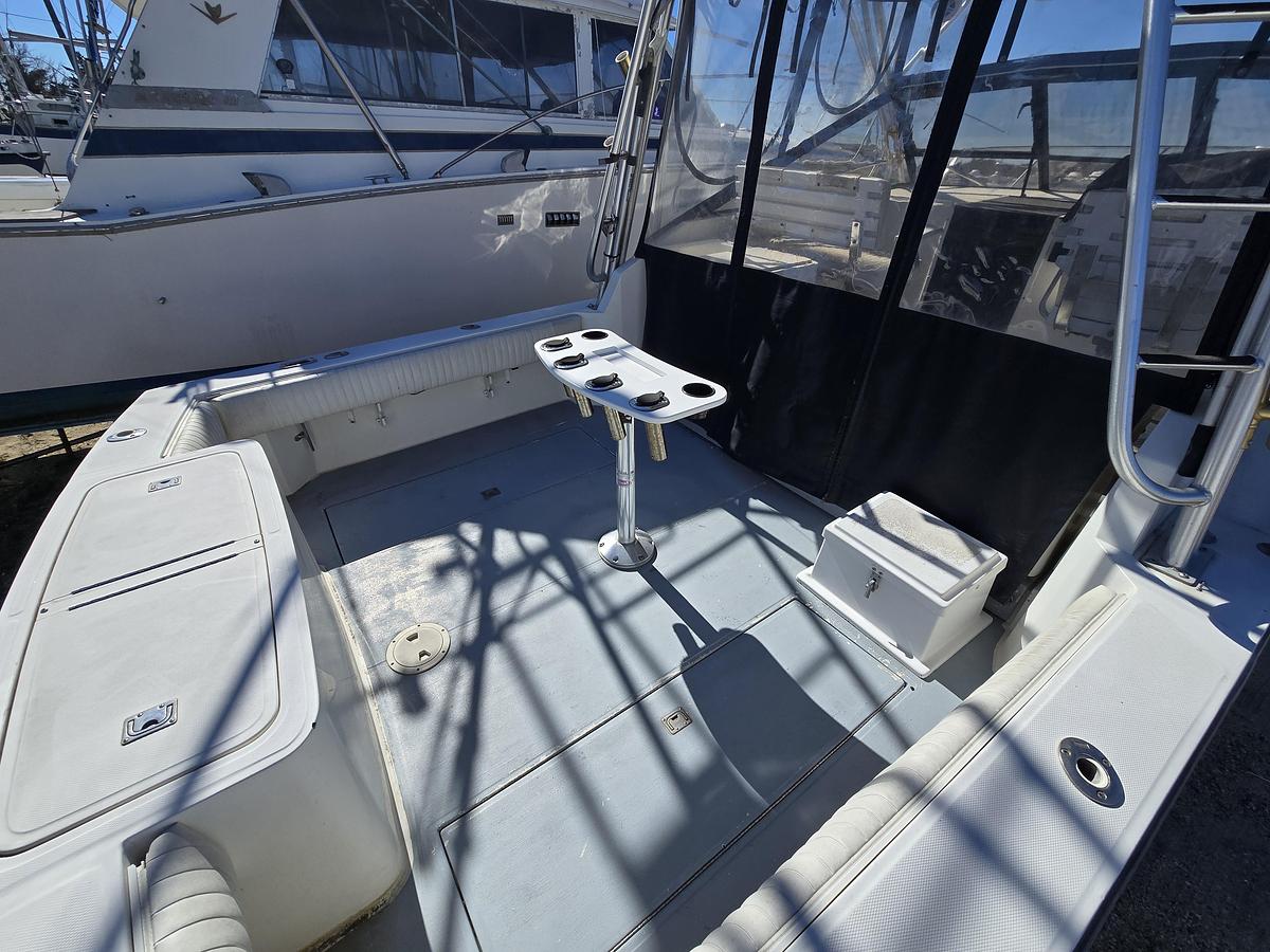 Used 2002 Carolina Classic 28 Express | 28ft