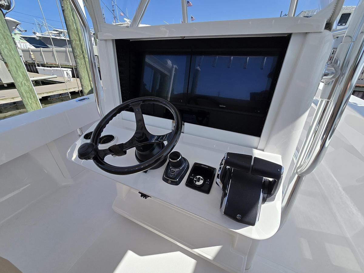 Used 2025 35 Bahama Super Center Console - 35ft