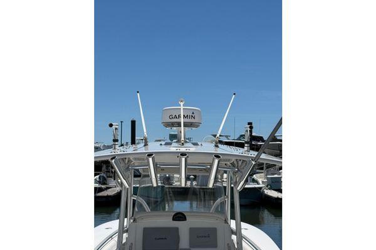 Used 2015 Regulator 28 Forward Seating | 28ft