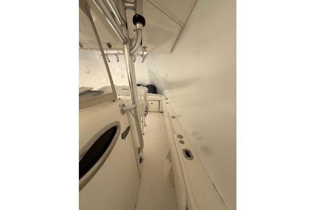 Used 2015 Regulator 28 Forward Seating | 28ft