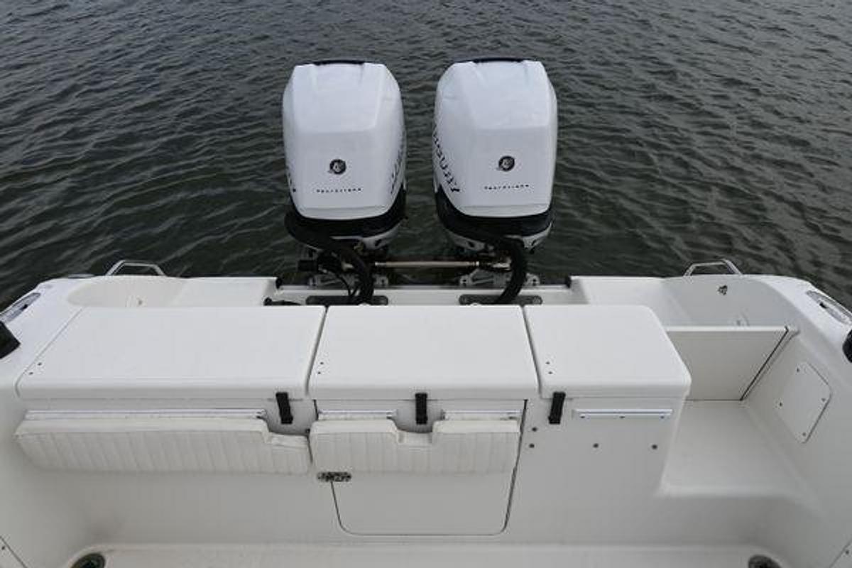 Used 2002 Triton 2895 CC | 28ft