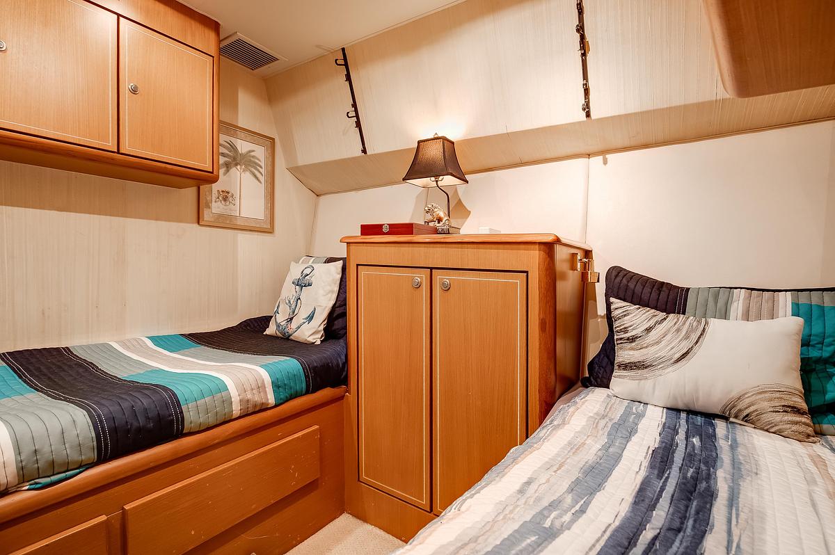 Used 2005 Ocean Yachts 57 Super Sport | 57ft