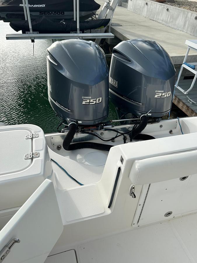 Used 2012 Edgewater 268CC | 27ft