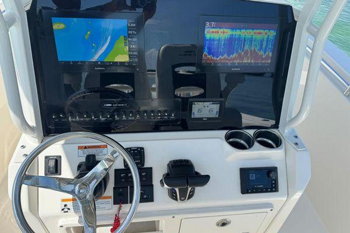 Used 2023 Cobia 280 Center Console | 28ft