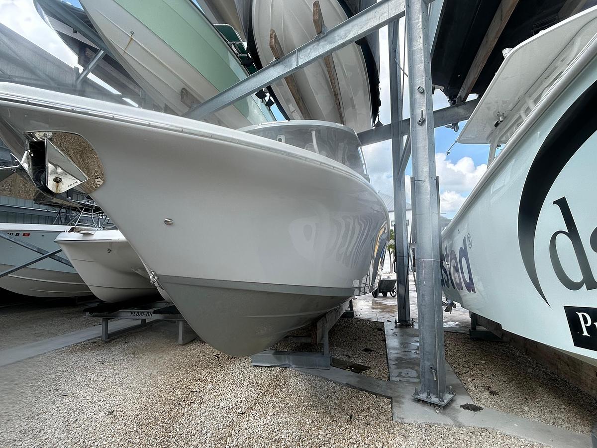 Used 2024 Sea Pro 320 DLX Center Console | 32ft