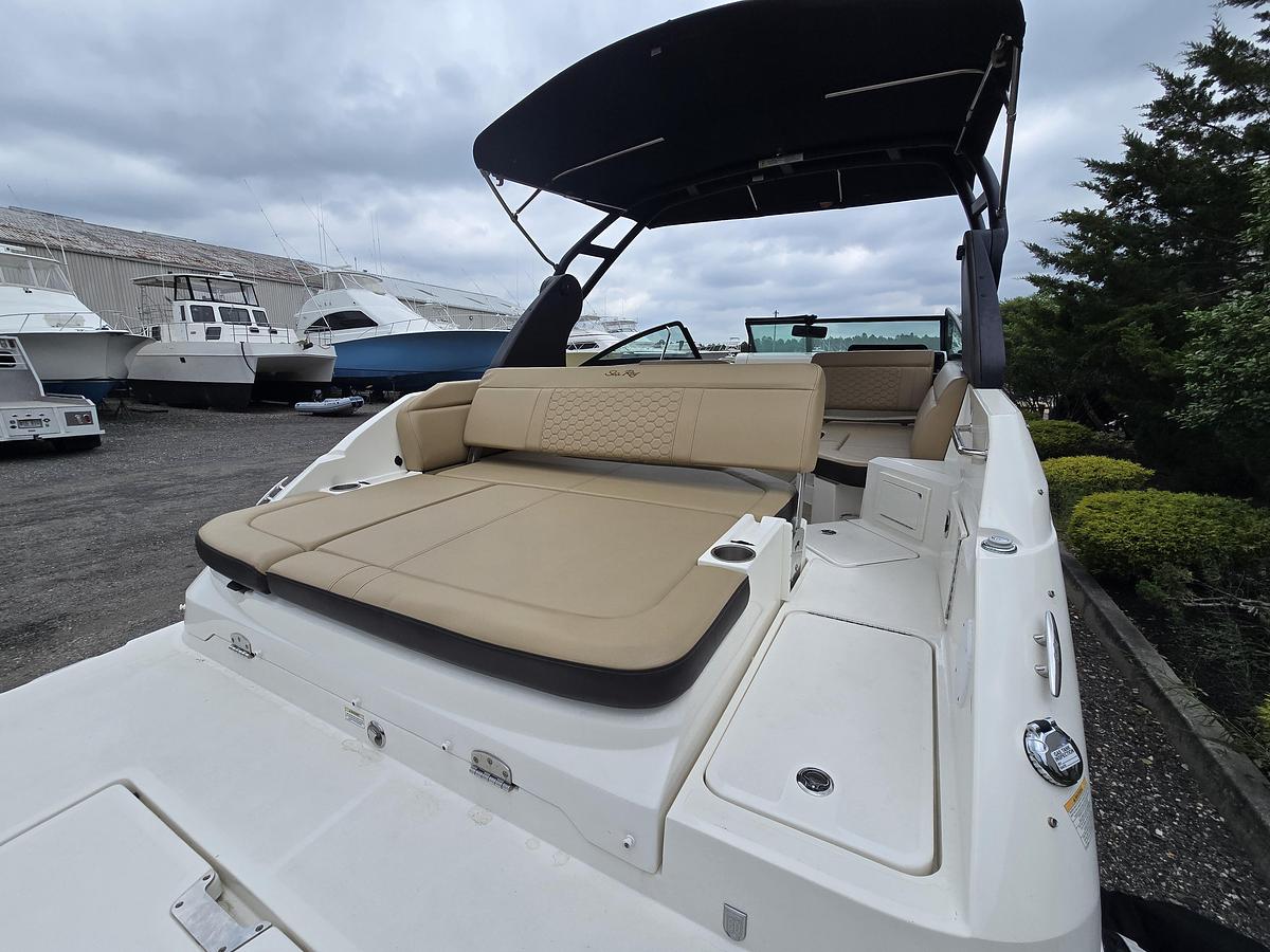 Used 2019 25' Sea Ray SDX 250