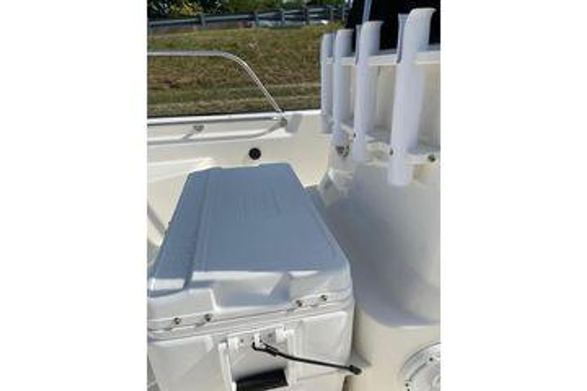 Used 2022 Boston Whaler 170 Montauk | 17ft