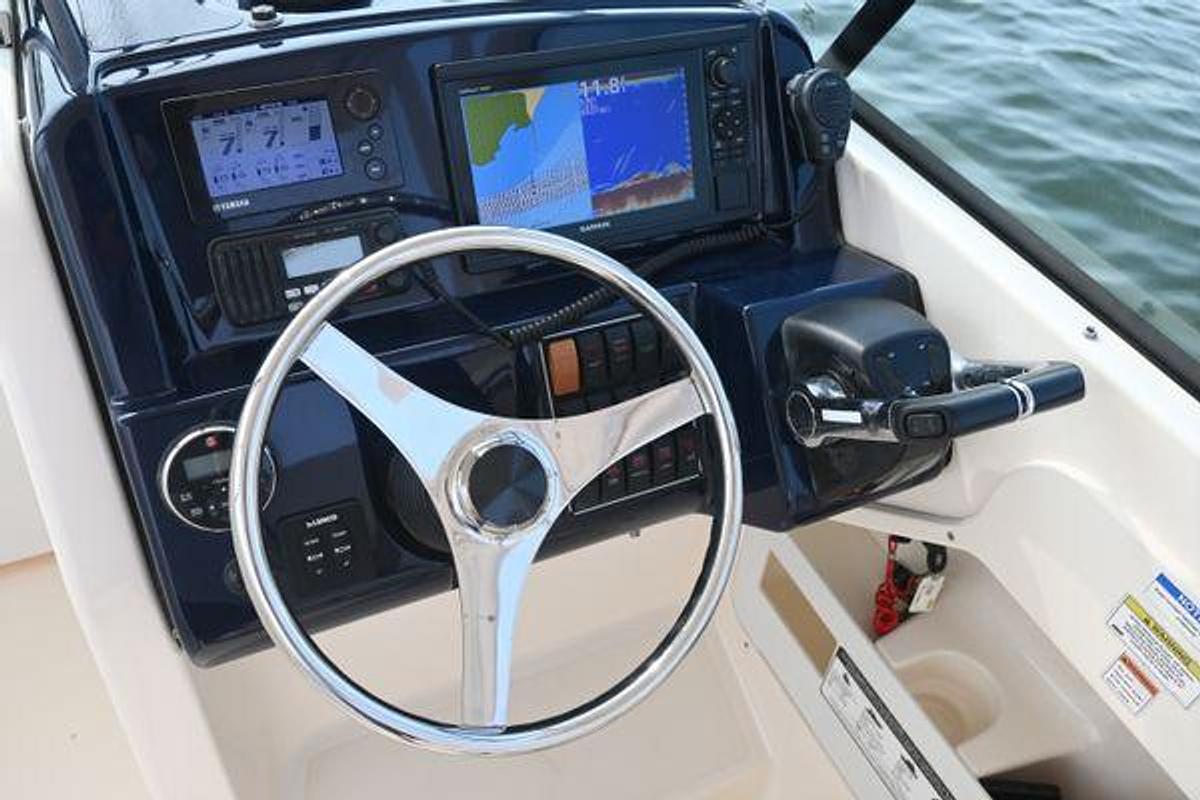 Used 2014 25' Pursuit DC 265 Dual Console | 25ft