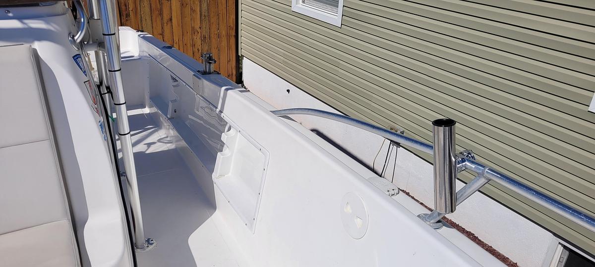 Used 2001 Angler 22 Center Console | 22ft