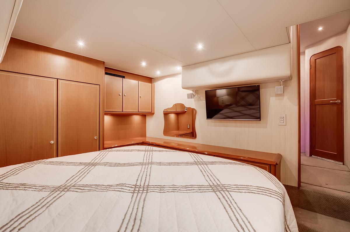 Used 2005 Ocean Yachts 57 Super Sport | 57ft