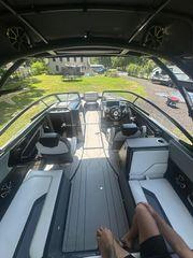 Used 2021 Yamaha Boat 255XD | 25ft